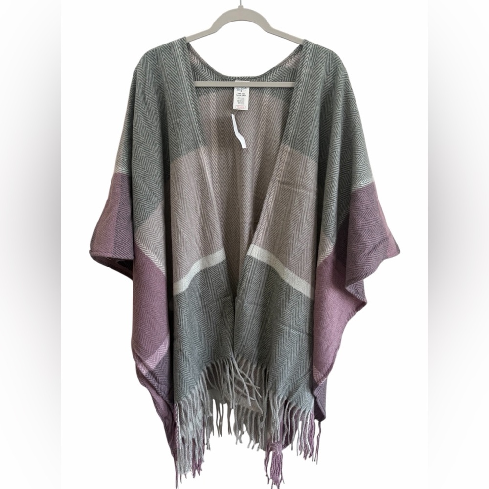 NWT Woolrich Reagan Gray & Purple Plaid Poncho Blanket Shaw One Size Housewear